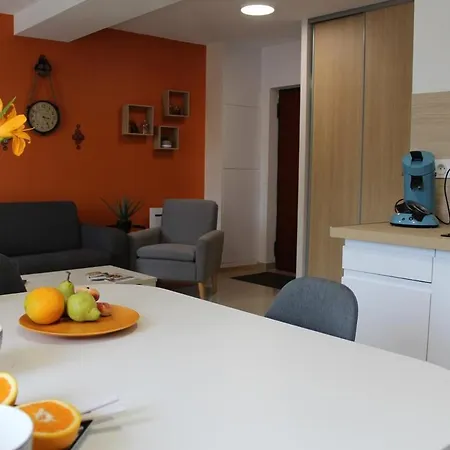 L'ariane, Vue Sur Le Chateau