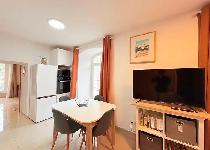 L'ariane, Vue Sur Le Chateau Фуа