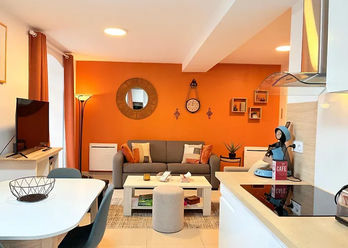 L'ariane, Vue Sur Le Chateau * Фуа